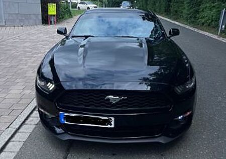 Ford Mustang 2.3 EcoBoost -