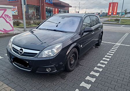Opel Signum 1.9 CDTI 110kW Automatik -