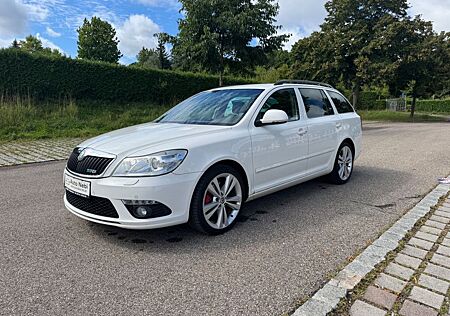 Skoda Octavia Combi RS*2.0*Automatik*Navi*