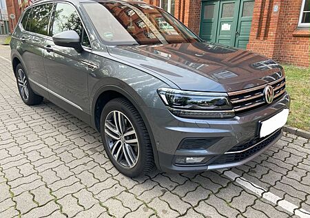 VW Tiguan Allspace Volkswagen Highline 4Motion°Leder°Pano°