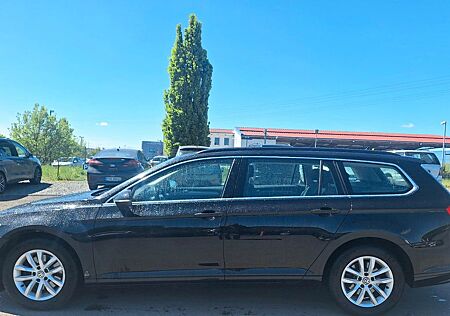 VW Passat Variant Volkswagen Passat Style*B9*Navi*LED*PDC-CAM