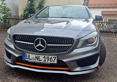 Mercedes-Benz CLA 180 OrangeArt Edition OrangeArt Edition