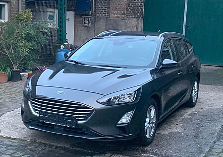 Ford Focus 1,5 EcoBlue Cool & Connect Kamera Autom