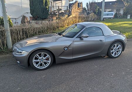 BMW Z4 2.5i 6-Zylinder/Hardtop/2. Halter/Bluetooth