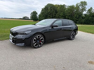 BMW i5 xDrive40 M-Sport PRO Pano DAPro HUD 21