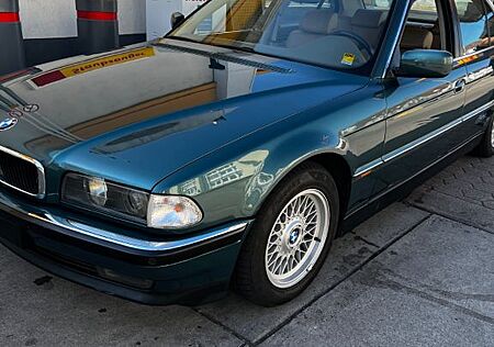 BMW 740i Auto