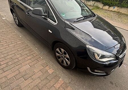 Opel Astra Sports Tourer 1.4 turbo Style 103 S/..