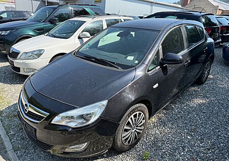 Opel Astra J Lim. 5-trg. Edition*1.HAND*