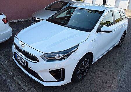 Kia Cee'd / Ceed 1.6 GDI Plug-In Hybrid Vision AHK