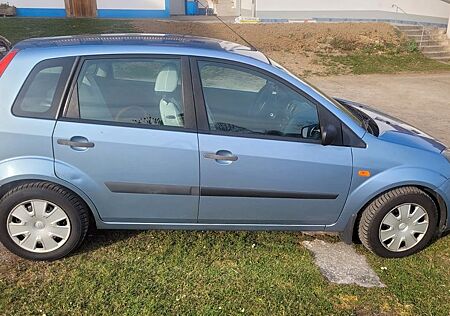Ford Fiesta 1,3 51 kW Ambiente Ambiente
