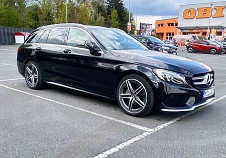 Mercedes-Benz C 200 4MATIC T AMG Line Autom. AMG Line
