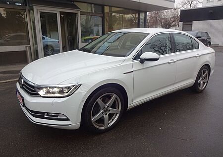 VW Passat Volkswagen Lim. Comfortline BMT/Start-Stopp