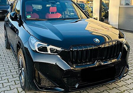 BMW X1 xDrive23d MASSAGESITZE PANO H&K AHK MATRIX