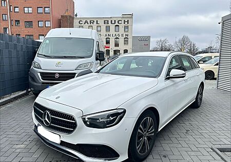 Mercedes-Benz E 200Avantgarde/ Widescreen/Navi/Xenon/Top Zust.