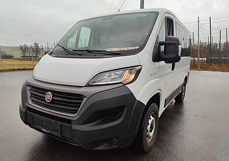 Fiat Ducato Kombi 33 140 L1H1 RS: 3000 mm / 9 Sitzer