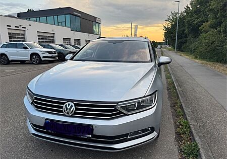 VW Passat Variant Volkswagen 1.6 TDI DSG Comfortline Varia...