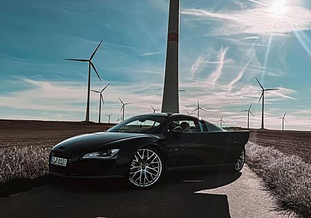 Audi R8 4.2 FSI R tronic quattro -