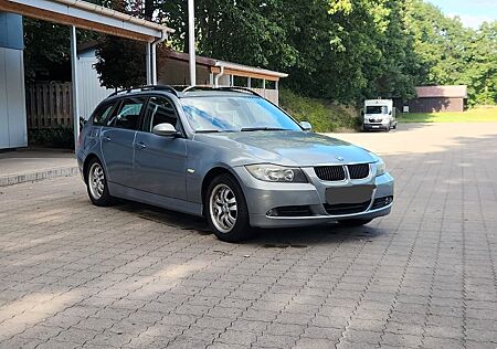 BMW 320i touring - Tüv 09/2025