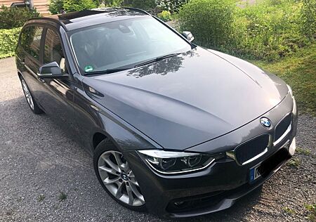 BMW 330d xDrive Touring Advantage Automatic Adva...