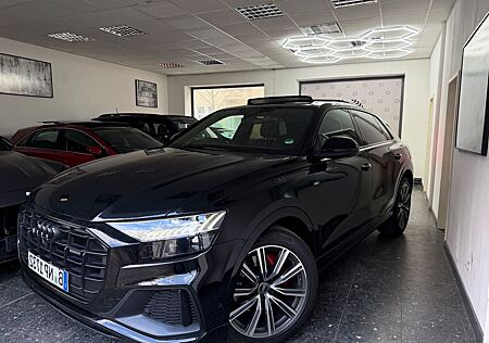 Audi Q8 50 TDI S-LINE COMP PLUS PANO SOFT 360° KEYLES