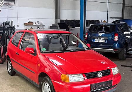 VW Polo Volkswagen 1.0 TÜV Neu