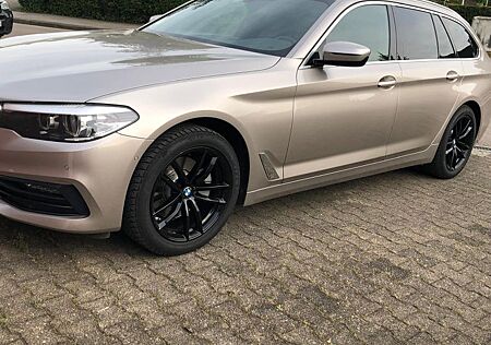 BMW 520d Touring A*Sport Line StandHz*NaviProv*HIFI