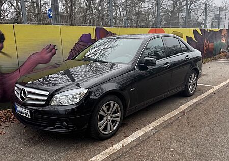 Mercedes-Benz C 180 CGI BlueEFFICIENCY / TÜV 09/27 / AUTOMATIK