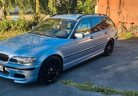 BMW 320i E46 touring Edition 33
