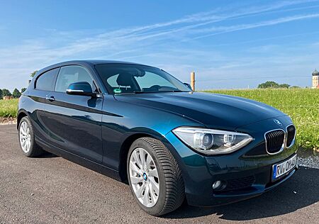 BMW 125i - 3-Türer / Vollleder / gepflegter Zustand