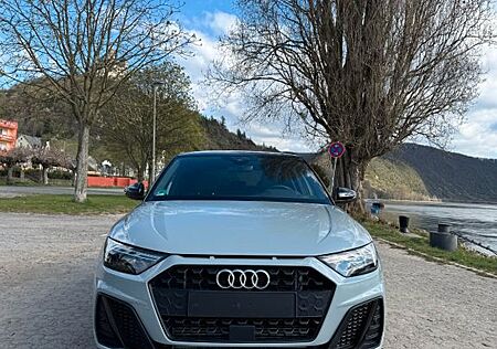 Audi A1 40 TFSI S tronic Sportback -