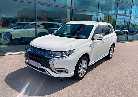 Mitsubishi Outlander PHEV Intro Edition 4WD