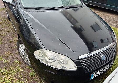 Fiat Croma 2.4 Multijet 20V Automatik Emotion Emotion