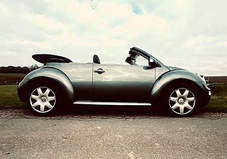 VW New Beetle Volkswagen 1.6 Cabriolet -