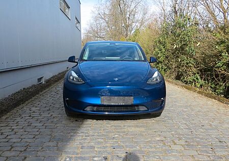 Tesla Model Y Long Range Dual AWD