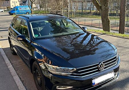 VW Passat Variant Volkswagen 2.0 TDI SCR DSG Business 09/26