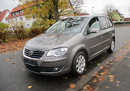 VW Touran Volkswagen 2.0 TDI Highline/TÜV NEU/8f-Bereift/Xenon