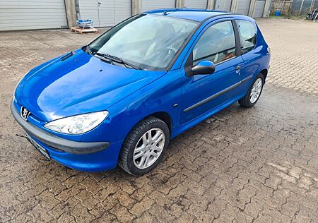 Peugeot 206 HU NEU