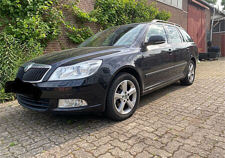 Skoda Octavia 1.6 TDI Family Combi Family