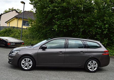 Peugeot 308 SW Active-Panorama-Navi-Kamera-Pdc