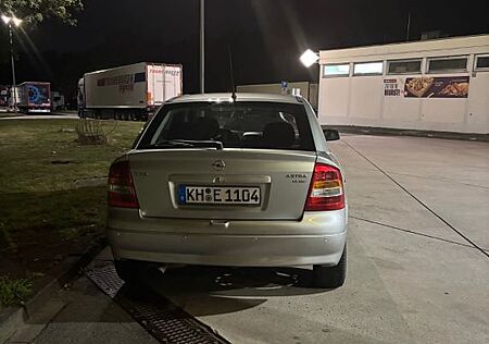 Opel Astra 1.6 Elegance Automatik Elegance