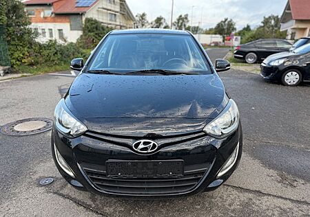 Hyundai i20 Scheckheft Gepflegt*Tempomat*Sitzheizung**