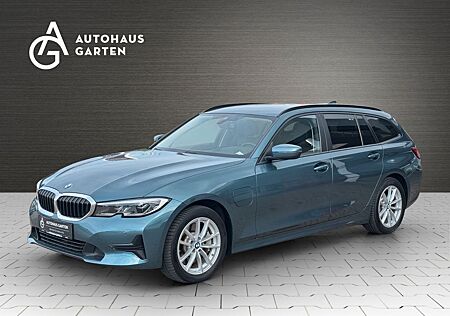 BMW 330 e xDrive Advantage LED SHZ PDC AHK DAB 1.Hd