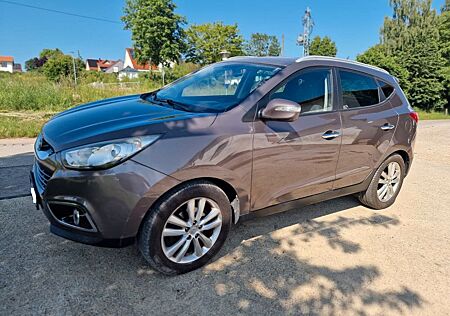 Hyundai ix35 2.0 CRDi 135kW Style 4WD Allrad AHK PDC