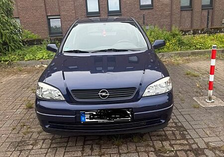 Opel Astra 1.2 -