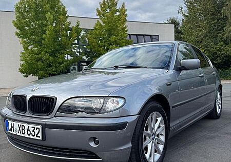 BMW 318i -