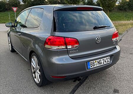 VW Golf Volkswagen 1.4 TSI 90 kW Comfortline