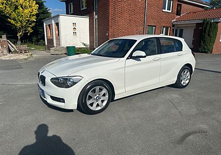 BMW 114 i Facelift/5-Türig/Alu/PDC/Sitzhz/TopZustand