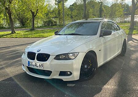 BMW 330d E92 N57 M-Paket