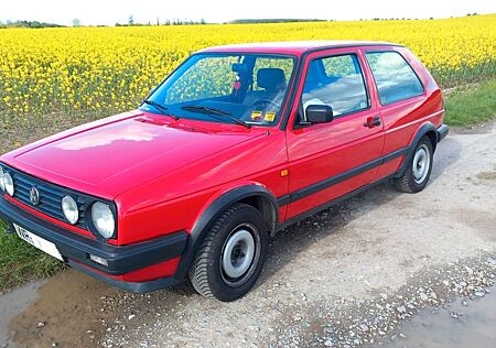 VW Golf Volkswagen II Oldtimer neuwertig