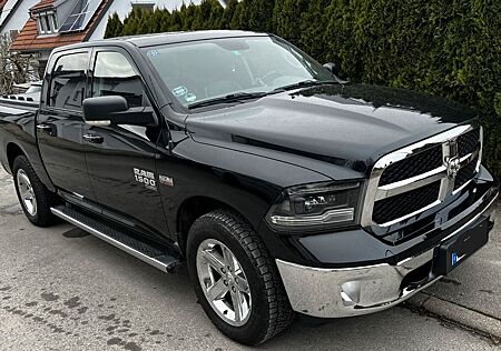 Dodge RAM 1500 CREW CLASSIC 5,7 LPG AHK NAV KAM ALPINE